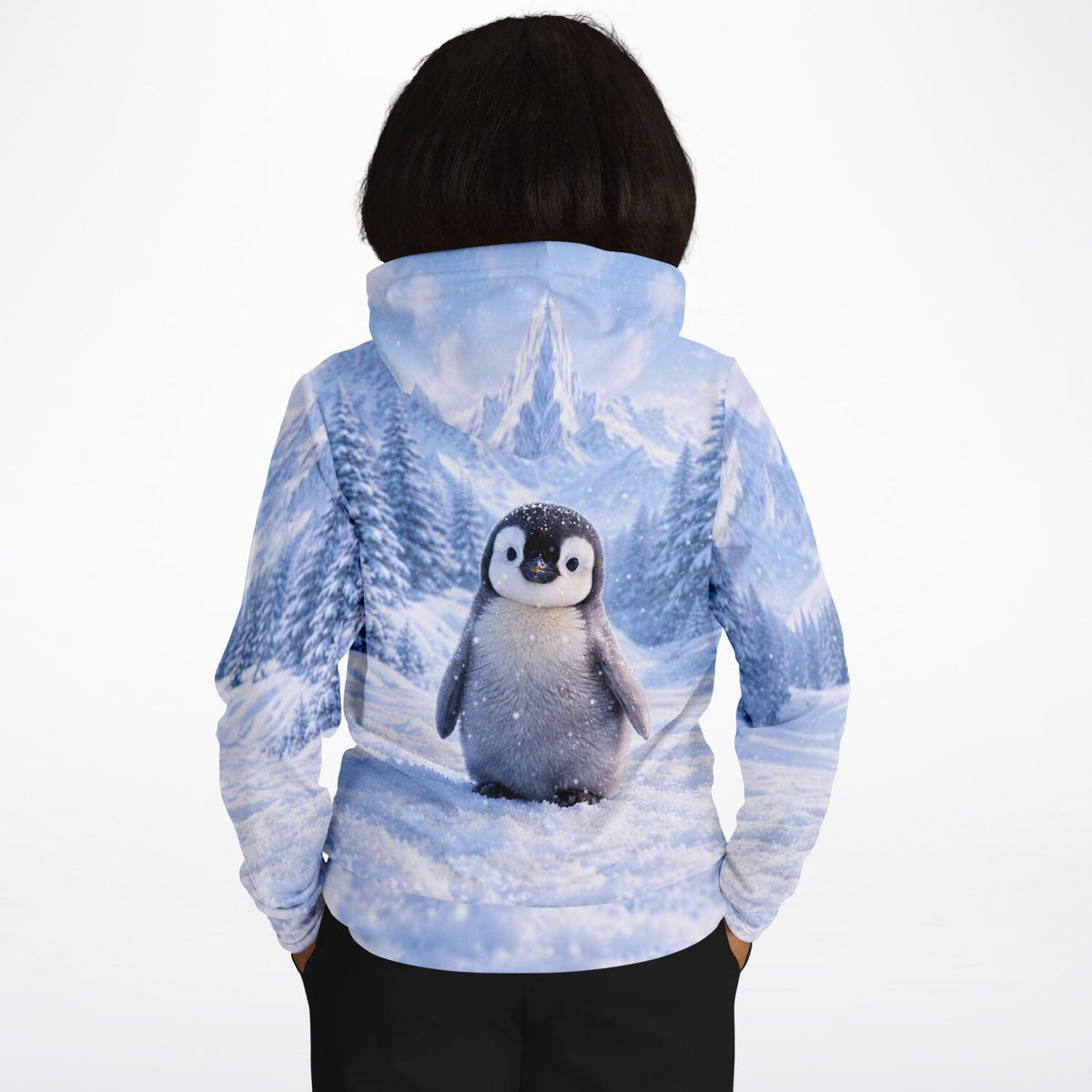 Dreamer Hoodie mit niedlichem Pinguin-Motiv in verschneiter Winterlandschaft, ideal für Diamond Painting Fans.