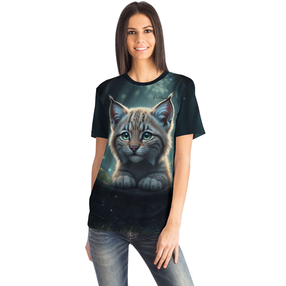 Frau trägt Dreamer T-Shirt Seele des Waldes mit niedlichem Luchs-Motiv im Stil von Diamond Painting und Malen nach Zahlen