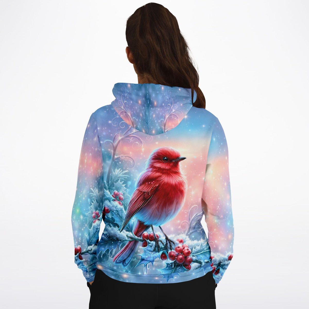 Hoodie mit Motiv Feuerherz im ersten Frost: Roter Vogel auf verschneiten Stechpalmenzweigen als künstlerischer Print