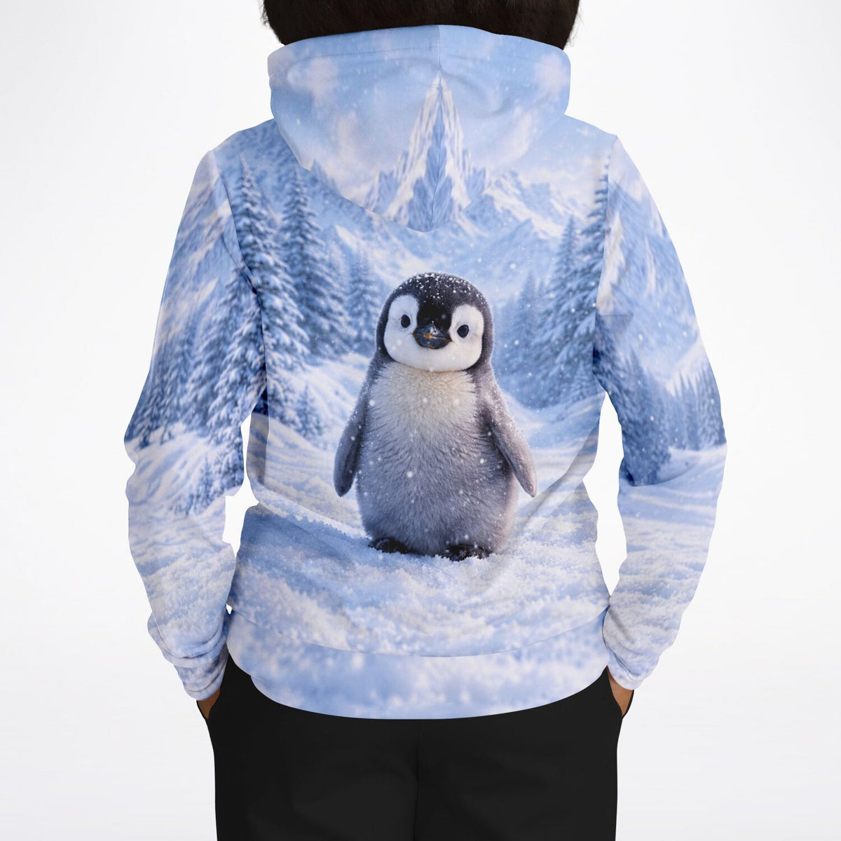 Dreamer Hoodie mit niedlichem Pinguin-Motiv in verschneiter Winterlandschaft, ideal für Diamond Painting Fans