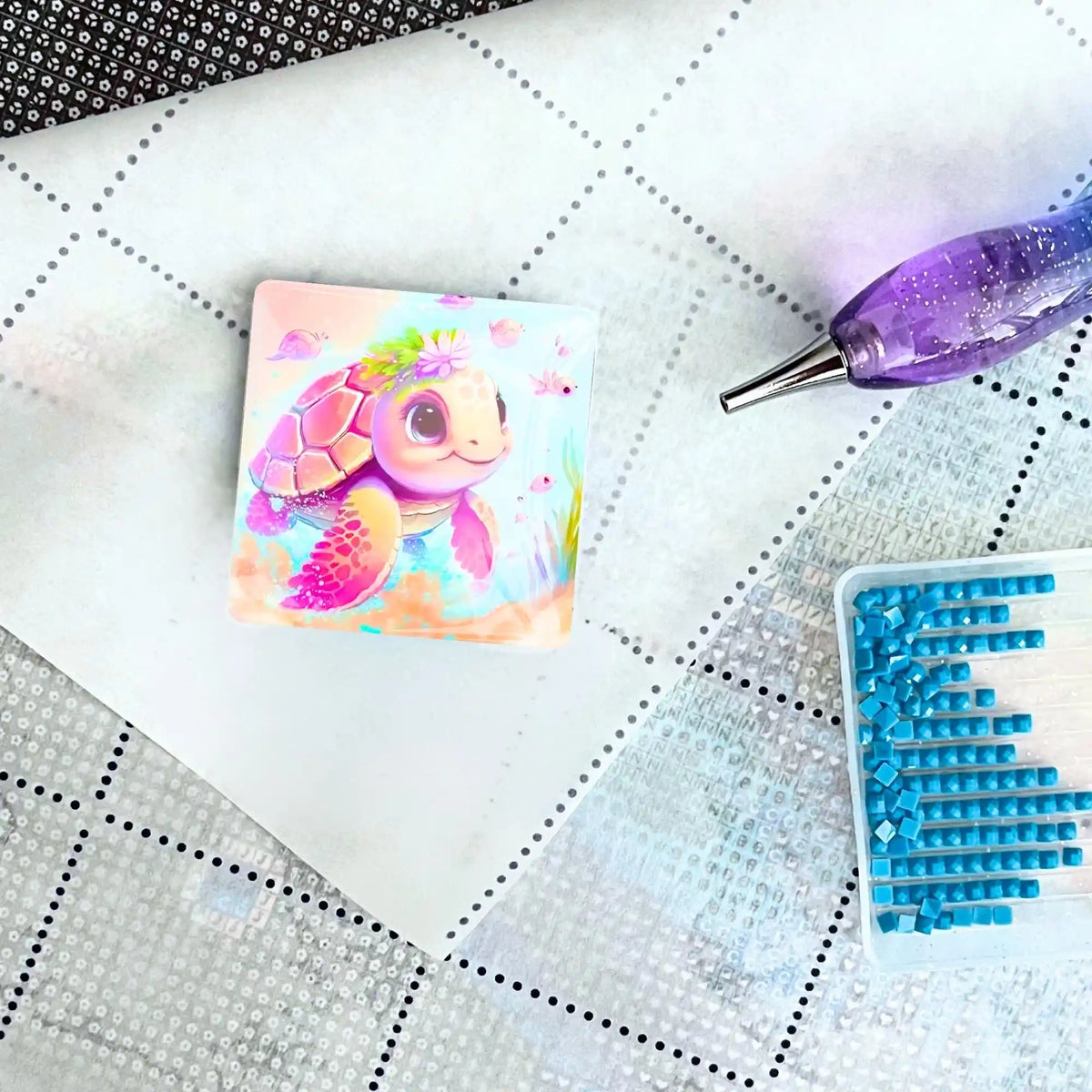 Schildkrötenmädchen Cover Minder Glasmagnet für Diamond Painting auf einer Leinwand mit Stift und Glitzersteinen