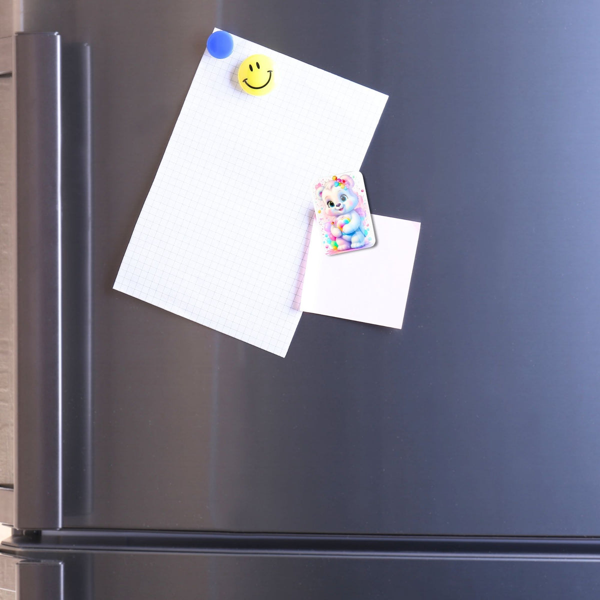 Hübscher Diamond Painting Cover Minder Motiv Herzensbärchen als magnetische Halterung an einem Kühlschrank