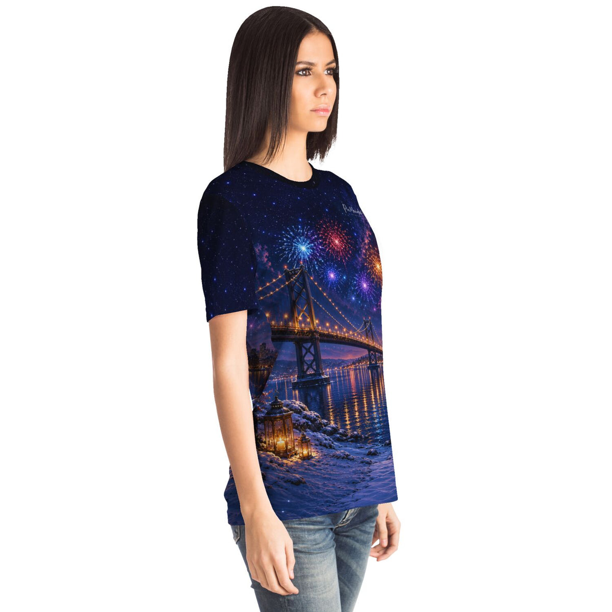 Dreamer T-Shirt mit Diamond Painting Motiv: Brücke, Feuerwerk und Laternen in nächtlicher Winterlandschaft